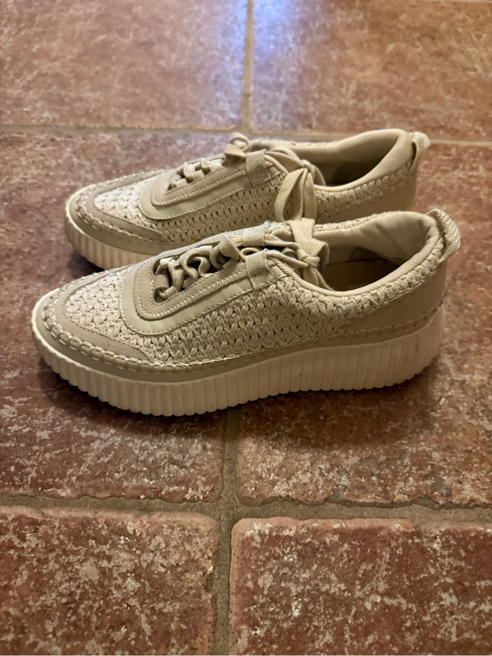 Dolce Vita Cream Woven Lace-Up Platform Sneaker